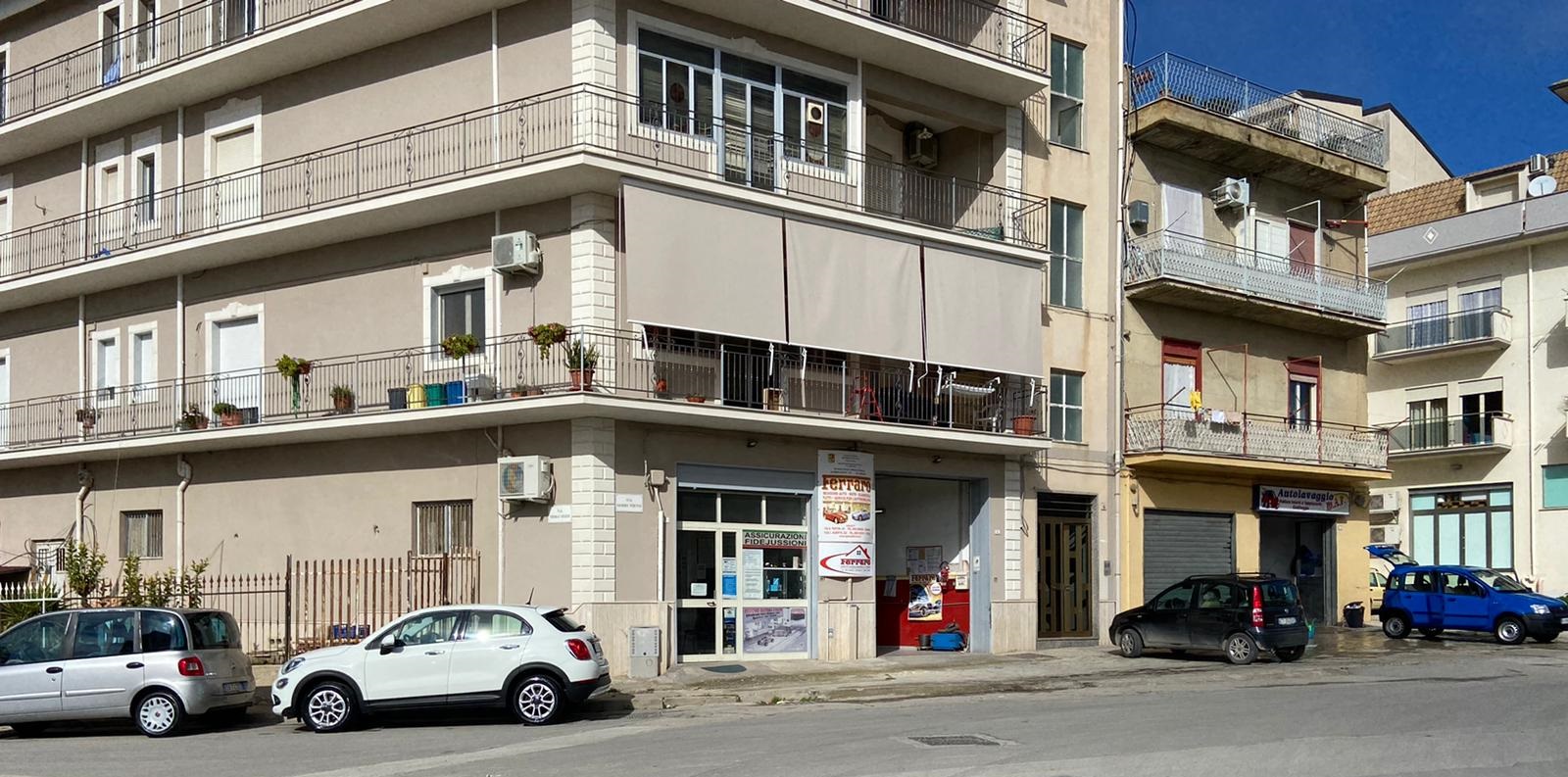 Centro Revisioni Auto - Ferraro S.a.s. Centro Revisioni Auto - Ferraro S.a.s.